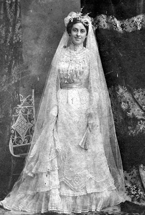 Victorian Wedding Dresses 27 Stunning Vintage Photographs Of Brides