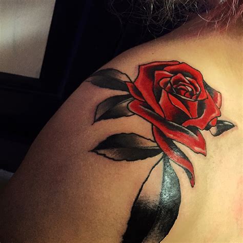 Tattoos For Women 20 Shoulder Rose Tattoo Ideas For You To Try