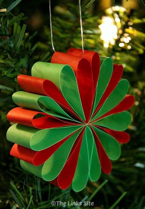 Why Not Try Making Some Of These Beautiful Paper Christmas Decorations