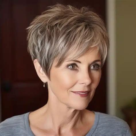 55 Flattering Short Hairstyles For Women Over 50 With Fine Hair Gray