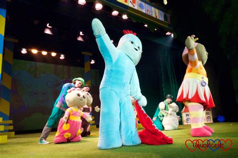 Review In The Night Garden Live Little Hearts Big Love