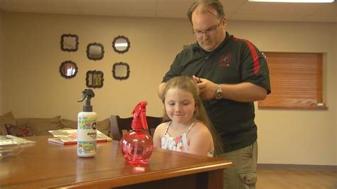 Single Dad Shows How To Care By Fixing His Girls Hair Wsyx