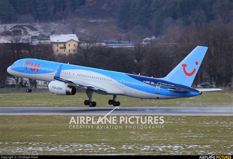 G Oobf Tui Airways Boeing 757 200 At Innsbruck Photo Id 1459491