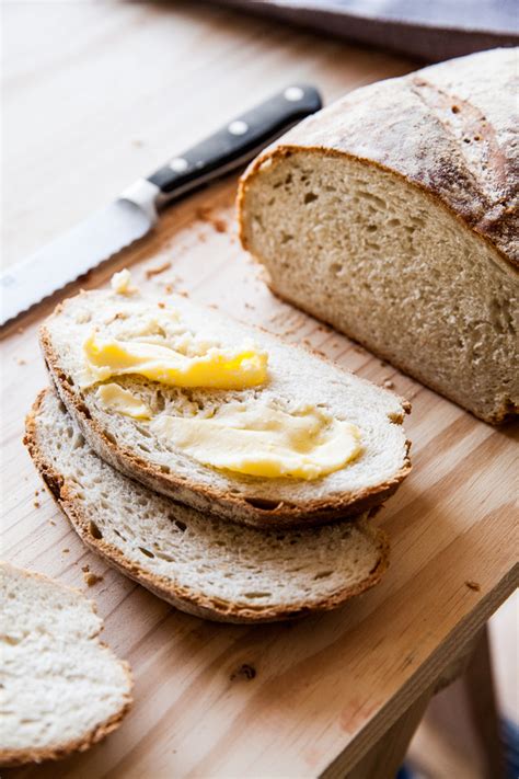 Get a step by step method to make a variety of basic bread recipes like sundried tomato loaf. A brilliant, easy bread recipe to bake at home