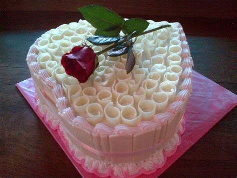 Membayangkan saja tidaklah cukup, anda harus melihat kue ulang tahun secara langsung sebagai inspirasi. 37+ Koleksi Kekinian Gambar Bunga Mawar Hadiah Ulang Tahun
