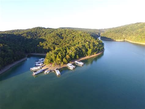 Dale hollow lake real estate is a beautiful, but lesser known, market for lake homes and land lots in the state of kentucky. Houseboats For Sale On Dale Hollow Lake - Zlxwxtae3hiz M ...