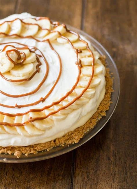 Next gently add in the whipped cream to your cream cheese mixture, then mix the cream cheese mixture with the pudding. banana cream pie recipe paula deen