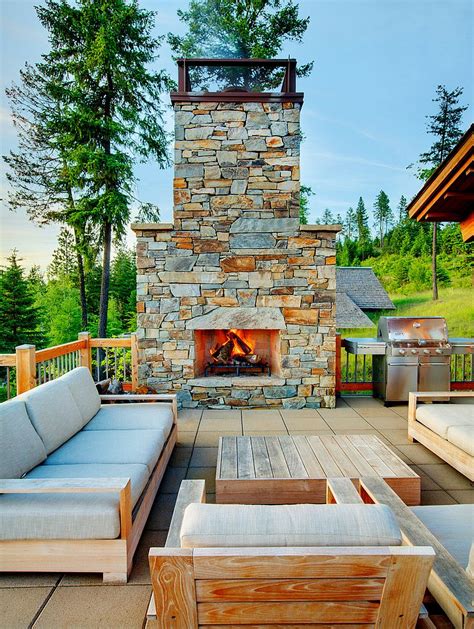 25 Awesome Rustic Decks That Offer A Tranquil Escape