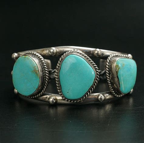Vintage Sterling Silver Navajo Bracelet W Kingman Turquoise Stones