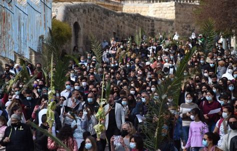 In Photos Christians Celebrate Palm Sunday In Jerusalem All Photos