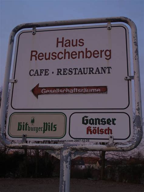Mit immocompass haus kaufen in leverkusen (wiesdorf, manfort, rheindorf, hitdorf, opladen, küppersteg, bürrig, quettingen, bergisch neukirchen, schlebusch, steinbüchel, lützenkirchen und alkenrath.) leicht gemacht: Leverkusen, Bild: Haus Reuschenberg, Schild