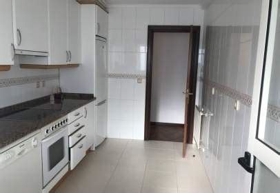 Anuncios entre particulares de propiedades inmobiliarias en ferrol, narón, arteixo, a coruña, oleiros, carballo, ames, santiago de compostela etc. Alquiler de pisos último mes en Elviña-Barrio Flores ...