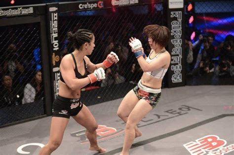 Song Ga Yeon Loses First Round Match Against Takano Satomi