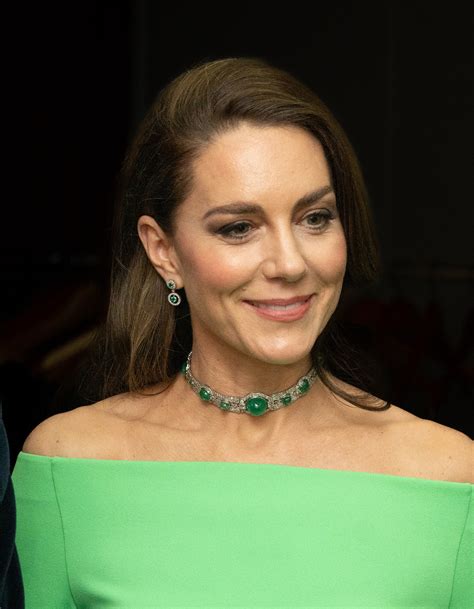 The Princess Of Wales Wears Dianas Favourite Emerald Choker For First