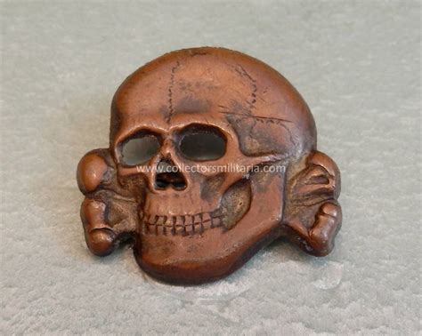 A Nice Worn Ss Visor Skull Made By Deschler