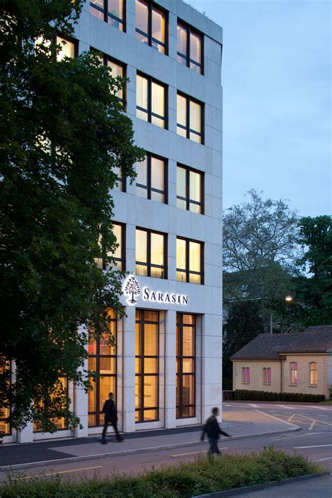 The branch accepts deposits from other banking institutions and institutional clients. Bank Sarasin I - Börje Müller