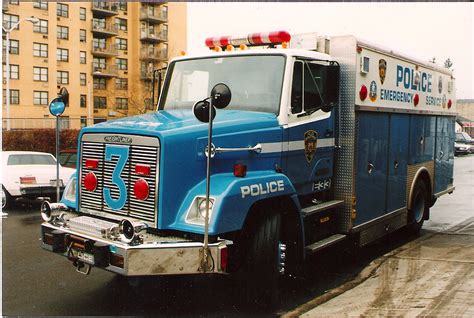 Nypd Esu Police Truck 3 Bronx Ny 1993 A Photo On Flickriver