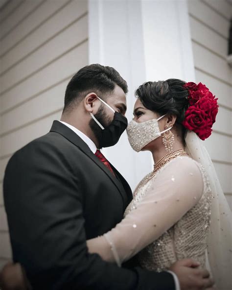 Trending Bridal Masks Are Now A Part Of Bridal Outfits