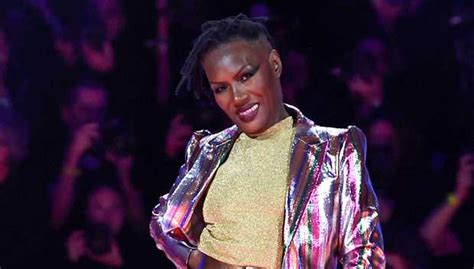 Meltdown festival 2020 has been cancelled as a result of the coronavirus crisis, but grace jones will curate the 2021 edition of the festival next summer. GRACE JONES, COMISARIA DEL FESTIVAL MELTDOWN 2020 | PyD