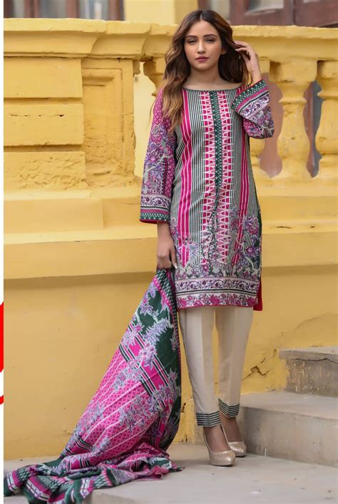 Riwaz Printed Lawn Collection Original Pakistani Suits 7a Fashion