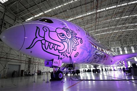 The Worlds Most Amazing Airline Liveries