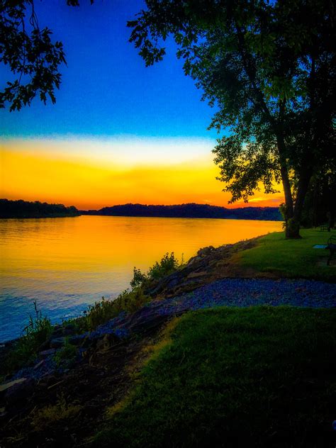 Sunset On The Ohio River Photography Done Byme Paesaggi