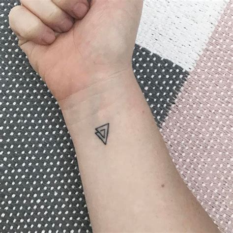 125 inspiring minimalist tattoo designs subtle body markings