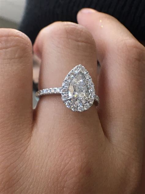 34 Ct Pear Shape Diamond Ring