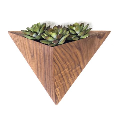 16 Stunning Geometric Planter Designs For The Perfectionist In You