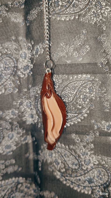 Vulva Pendant Necklace Handmade Fertility Vagina Charm Necklace Skin