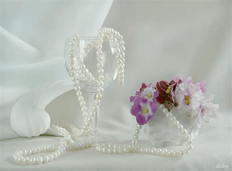 Pearls For The Lady Still Life White Pretty Pearls Vase Necklace Glass Flowers Hd