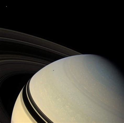 Découvrez la dernière photo de Saturne prise par la sonde ...