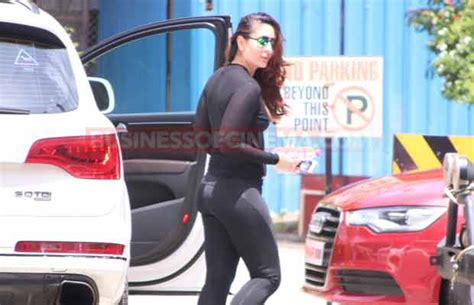 Fitness Freak Mom Kareena Kapoor Khan Spotted Outside The Gym Business Of Cinema