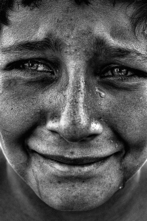 40 Captivating Photos That Depict Human Emotion — Smashing
