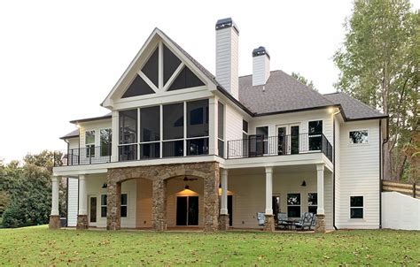 One Story Country Craftsman House Plan With Screened Porch 24392tw