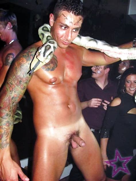 See And Save As Amateur Male Stripper Cfnm Finds Porn Pict Crot Com