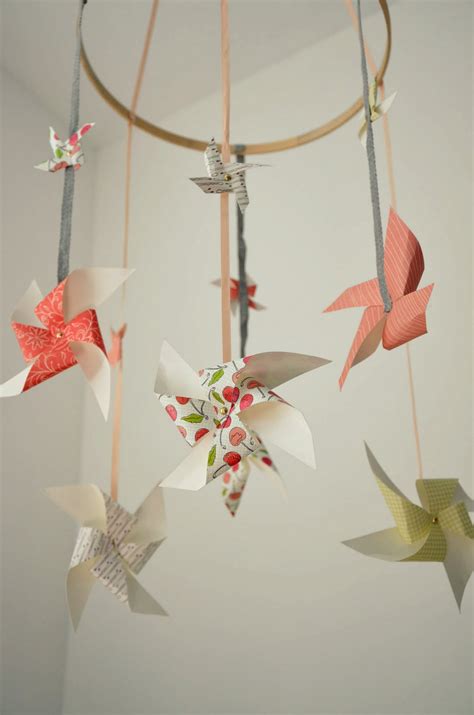 In diesem sinne, einen wunderschönen sonntag und hoffentlich viel spaß beim kindermobile basteln! Johnny and Ashley: homemade pinwheel crib mobile