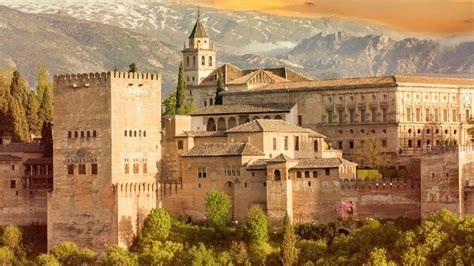 Viral Turis Tampan Azan Di Istana Alhambra Spanyol