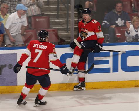 Florida Panthers Overcome A Blown Lead Defeat The Leafs 3 2 In Ot