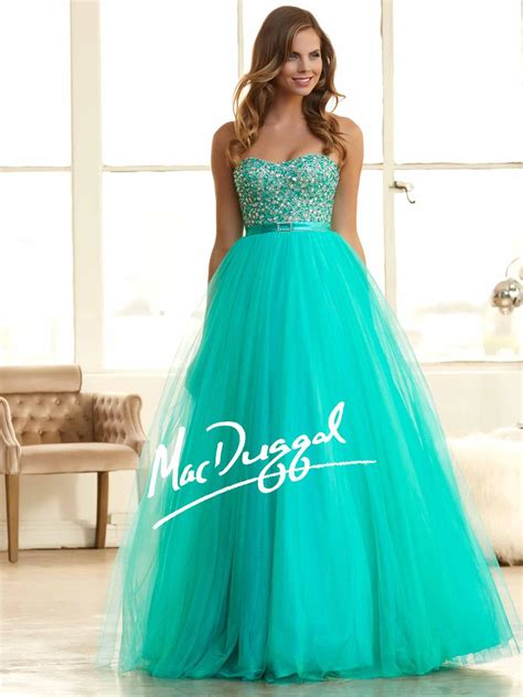 The bodice, and waist are accented in luxurious velvet trim giving way to a tulle tiered horse hair hem trimmed in the same luxurious velvet. Mac Duggal 48261H Jade Ball Gown: French Novelty