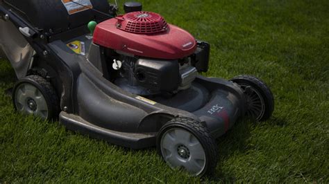 9 Expert Mowing Tips For Utah Lawns Stewarts Lawn Service