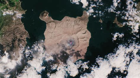 Taal Volcano In The Philippines Erupted See The Incredible Satellite View
