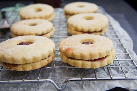 Homemade Jammie Dodgers Giraffes Can Bake