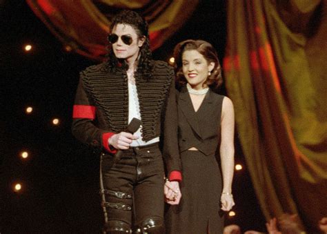 Lisa Marie Presley Michael Jackson And The Mtv Vma Awards Kiss The Washington Post