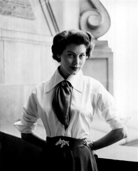 Pin By Ales On Unforgettable Ava Gardner Classic Hollywood Glamour