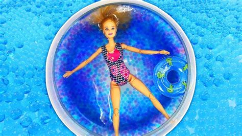 Barbie Water Fun At The Swimming Pool Barbie Dolls Pool Party Youtube
