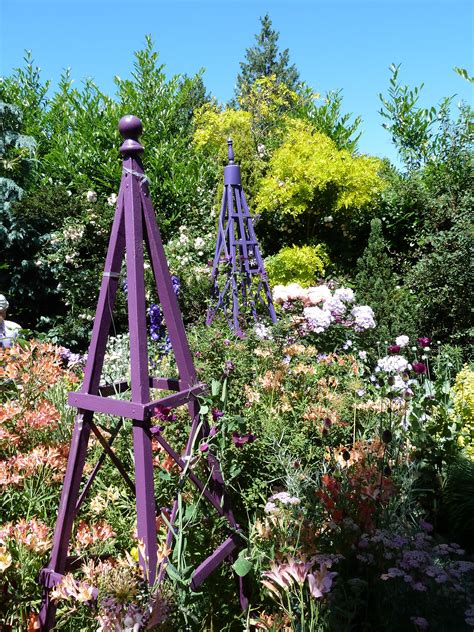 How to build a stainless steel garden trellis. Beautiful Vegetable Gardens | ... Create Your Own DIY Garden Art | Northwest Flower & Garden ...