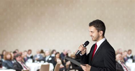 Should You Use Notes When Giving A Speech Talk Business