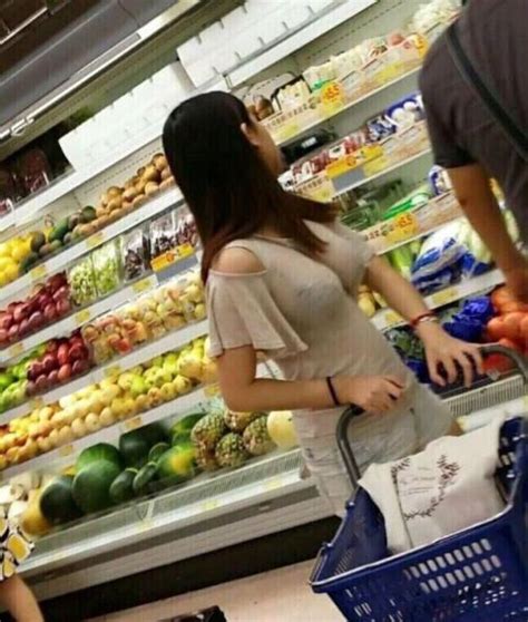 Hot Women Do Grocery Shopping Too 45 Pics