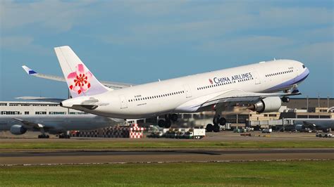 China Airlines Airbus A330 300 Takeoff Aeronefnet